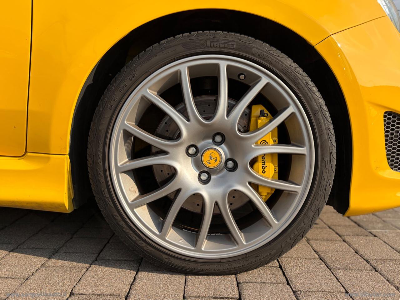 ABARTH 500 1.4 Turbo T-Jet TRIBUTO FERRARI