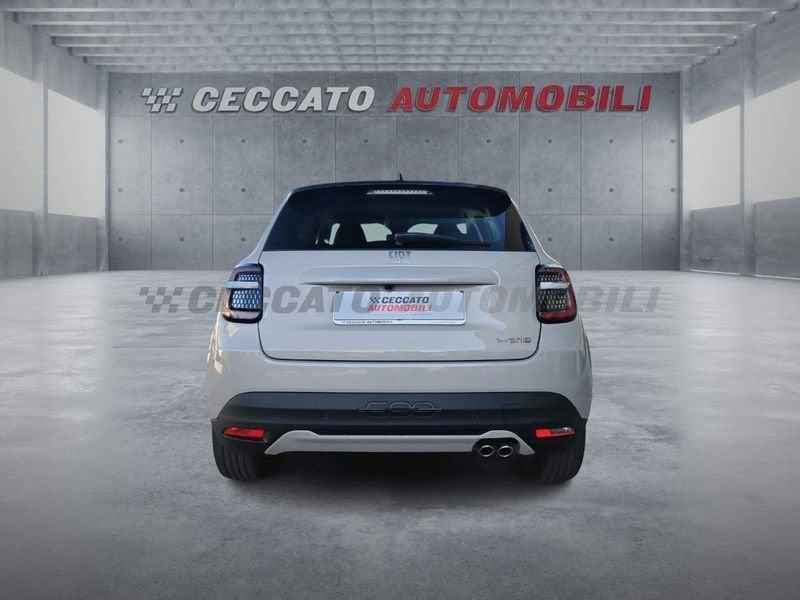 FIAT 600 600 1.2 hybrid 145cv auto