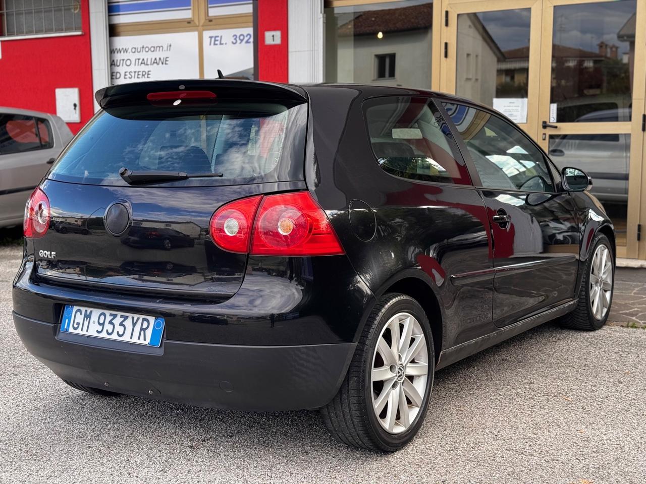 Volkswagen Golf 1.9 TDI 3p. Sportline