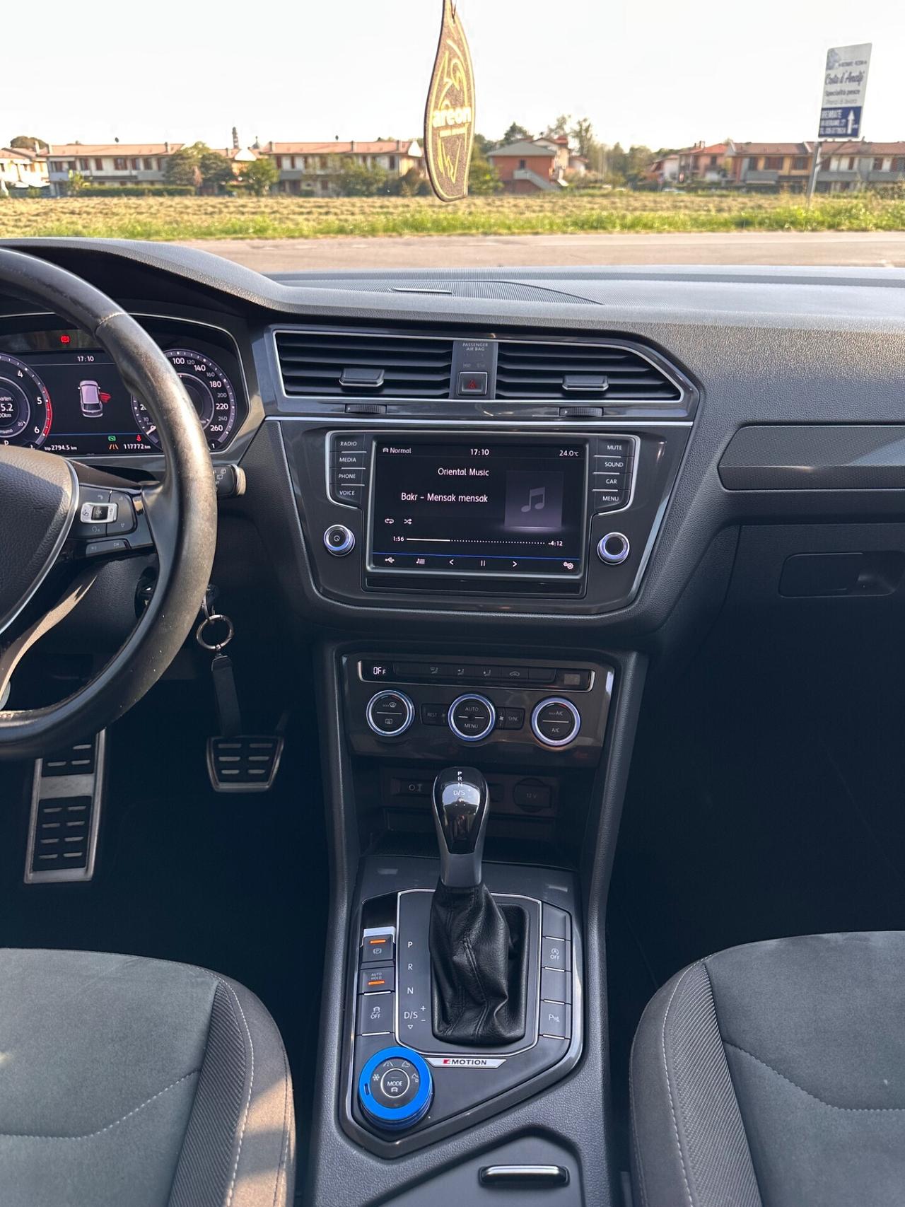 Volkswagen Tiguan 2.0 TDI SCR DSG 4MOTION Executive BMT
