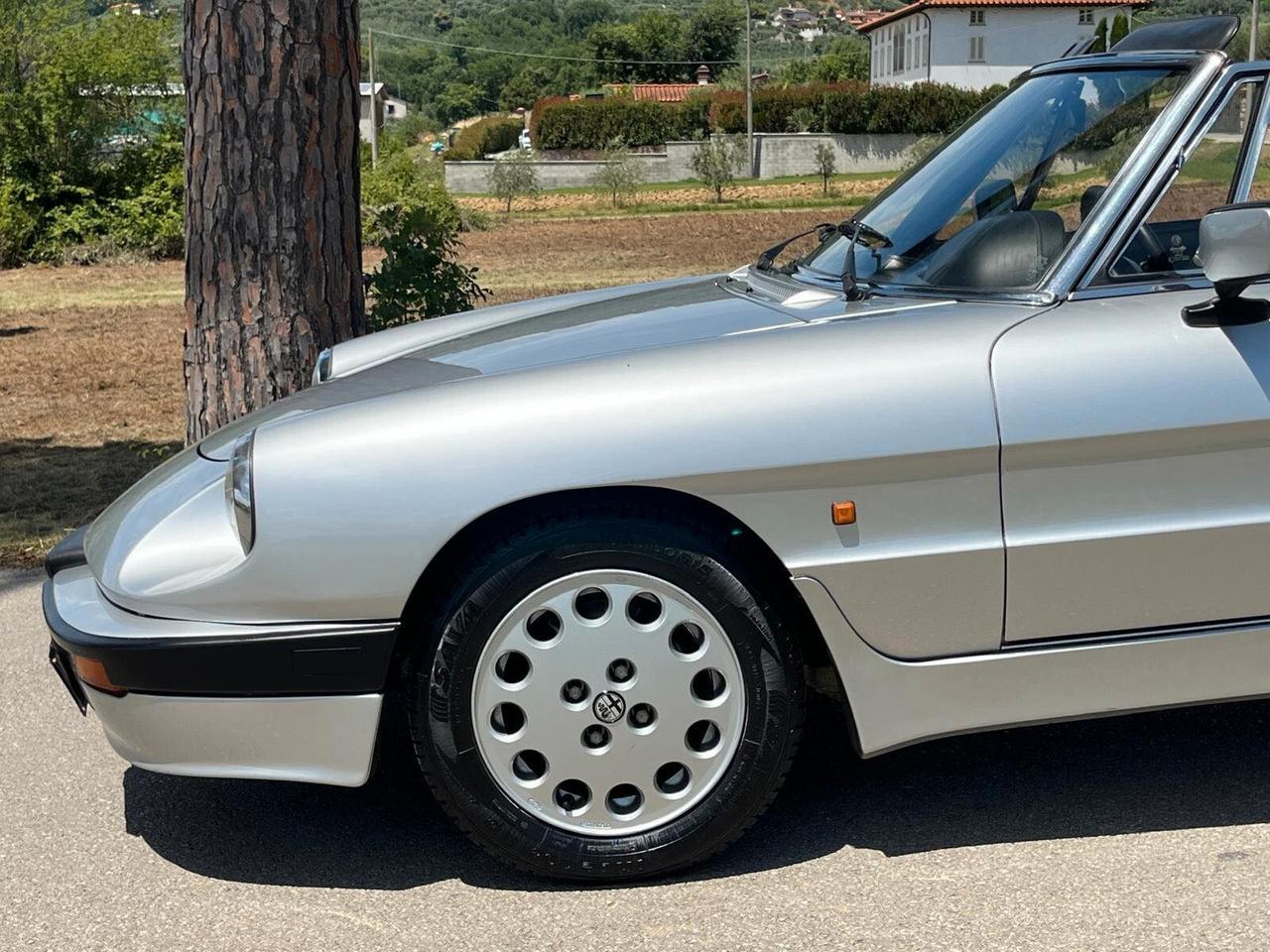 Alfa Romeo Spider QUADRIFOGLIO VERDE