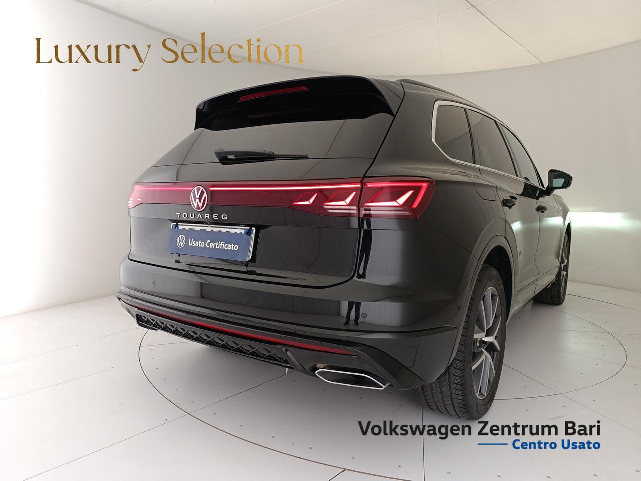 Volkswagen Touareg 3.0 v6 tdi elegance r-line exterior pack 231cv tiptronic