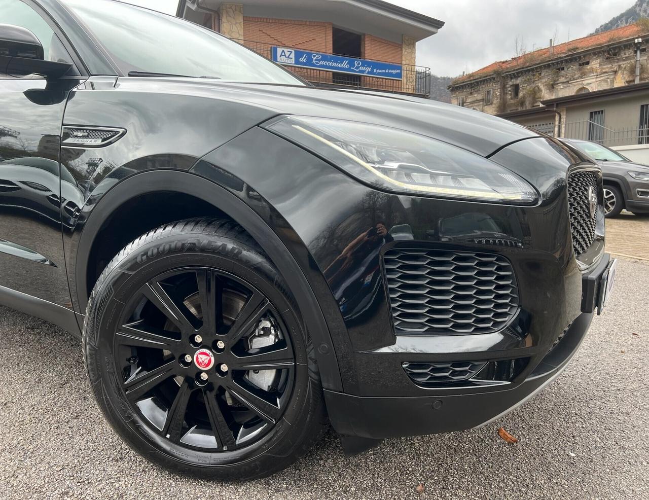 Jaguar E-Pace 2.0D 150 CV AWD EDITION BLACK FULL