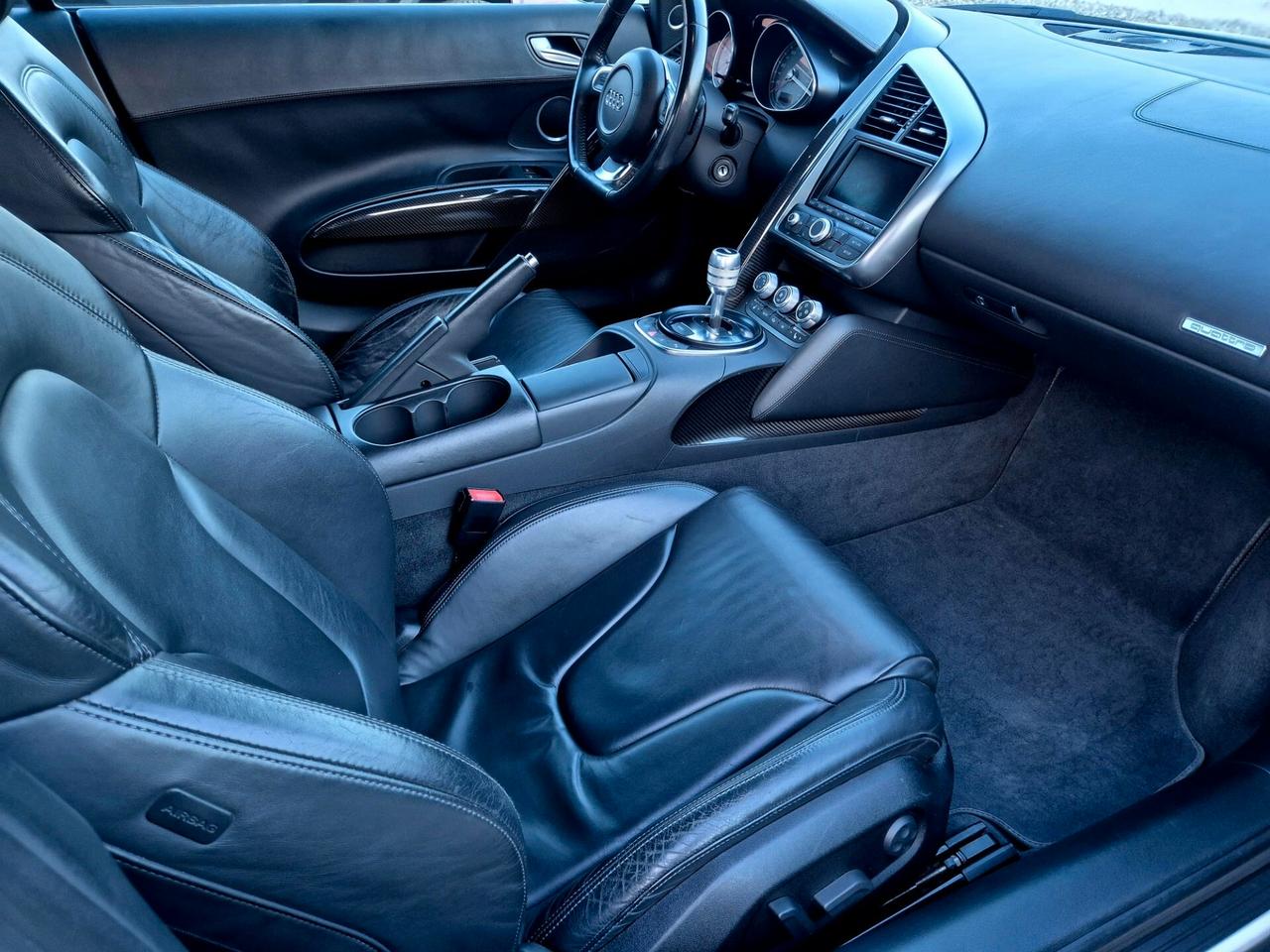 Audi R8 4.2 V8 420 cv