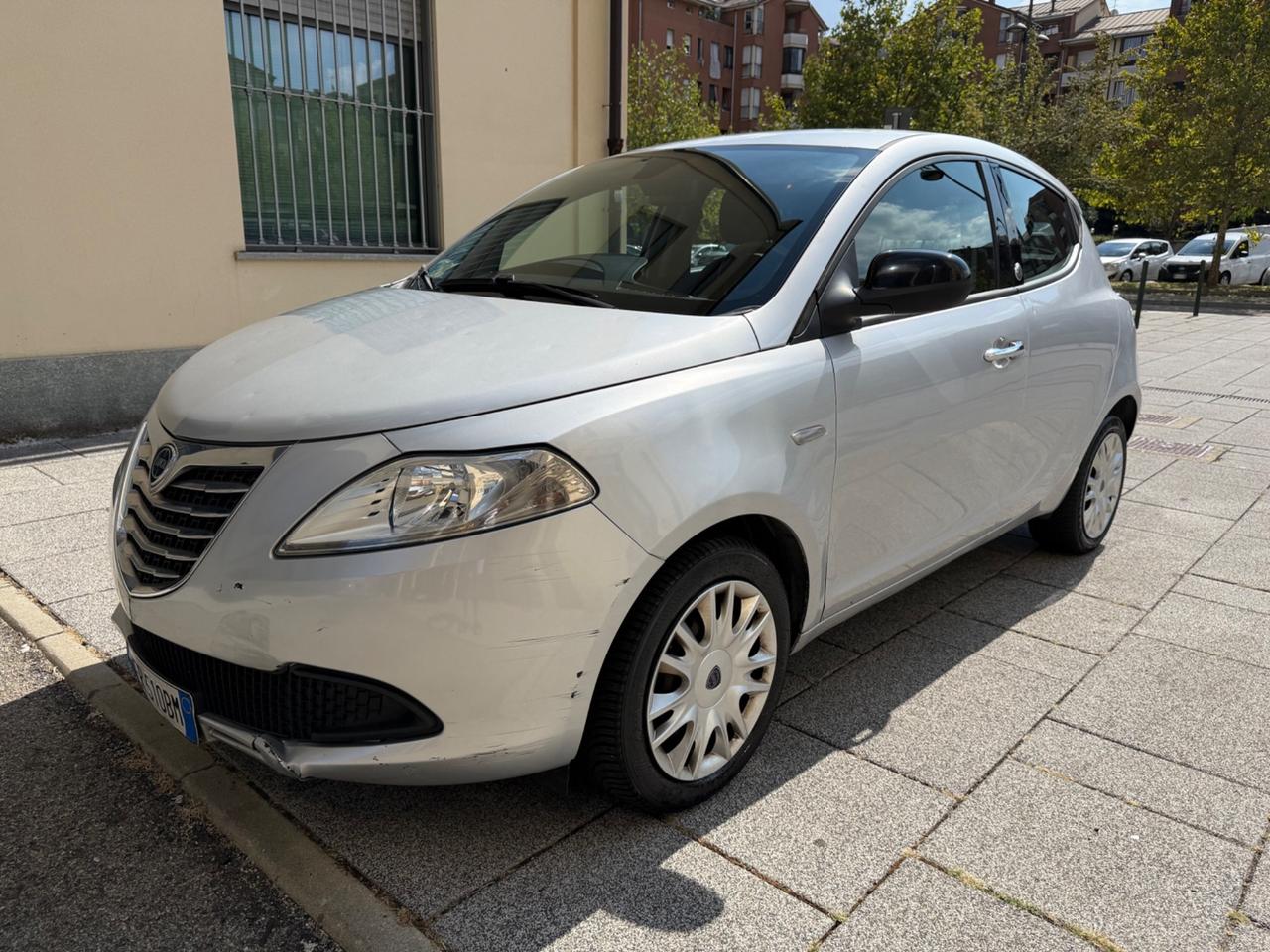 Lancia Ypsilon 1.2 69 CV 5 porte GPL Ecochic Gold