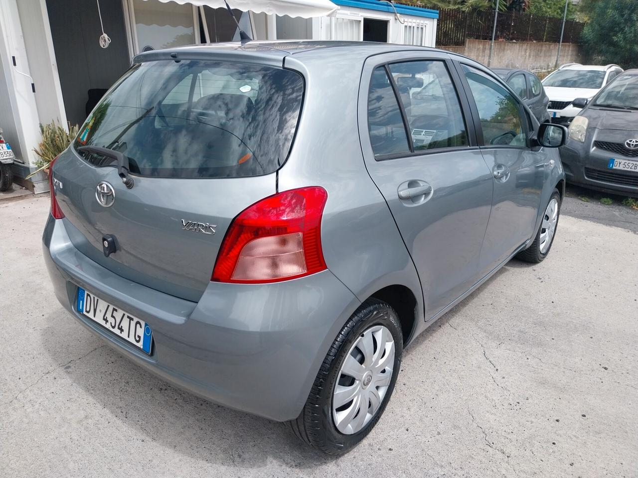 TOYOTA YARIS 1.0 BENZINA 120.000 KM 2008
