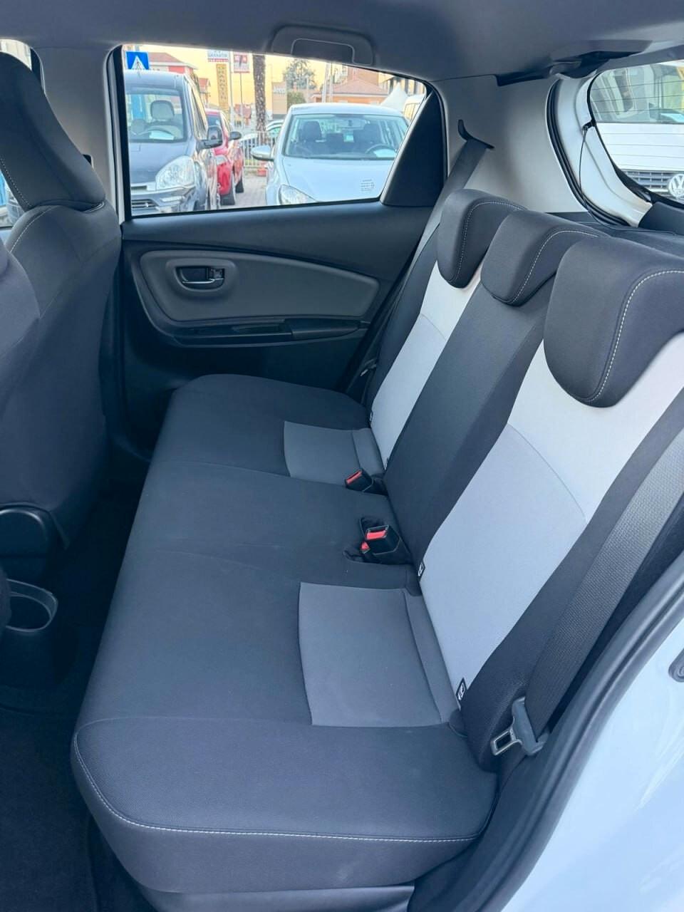 Toyota Yaris 1.5 Hybrid 5 porte Cool