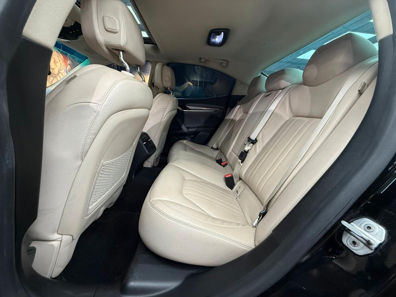 Maserati Ghibli V6 Diesel 275 CV (153)