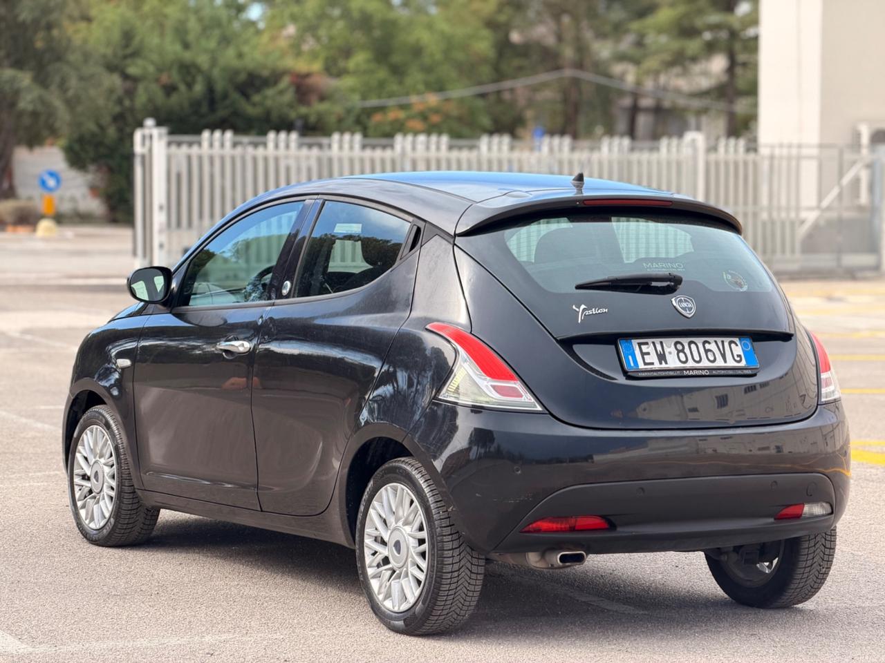 Lancia Ypsilon 1.2 69 CV 5 porte GPL Ecochic Platinum