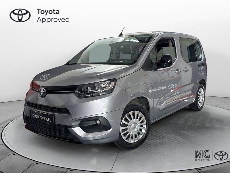 Toyota Proace City Verso 1.2 110 CV S&S Short D Lounge