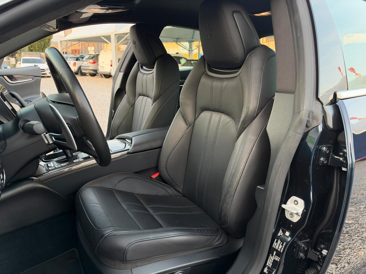 Maserati Ghibli V6 430 CV AWD Modena