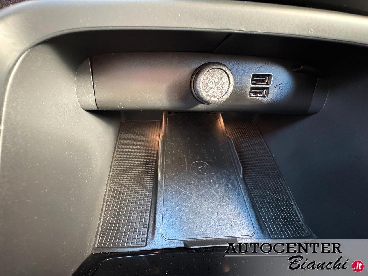 Volvo XC40 1.5 t4 recharge phev Plus Bright auto