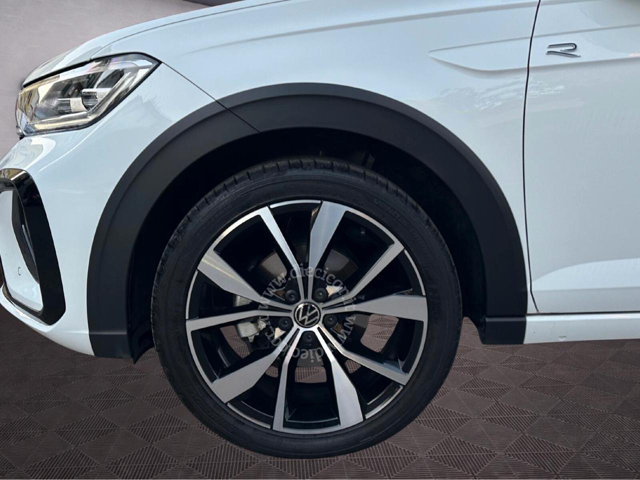 Volkswagen Taigo 1.0 TSI 115 CV DSG R-Line Plus TETTO MATRIX KEY-LESS