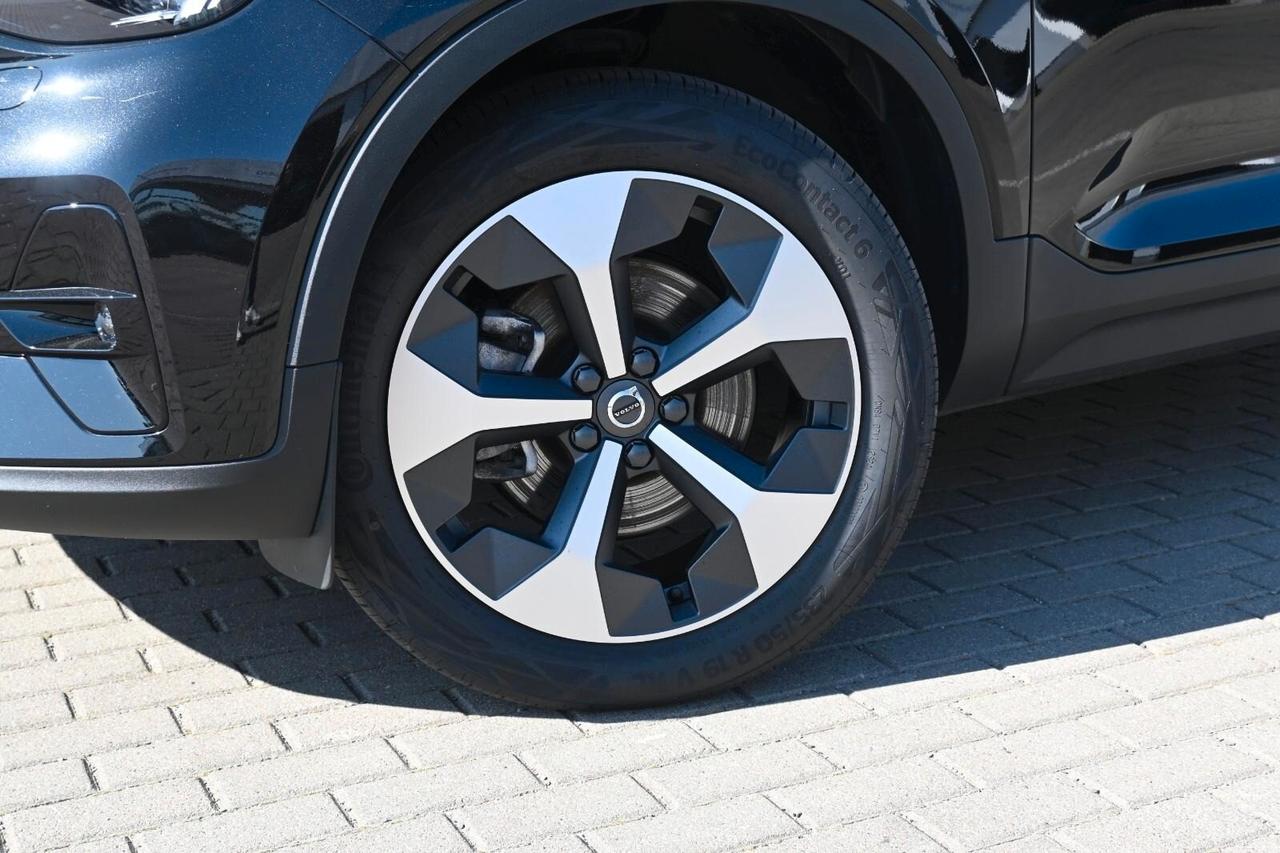 Volvo XC40 B4 automatico Ultra Dark