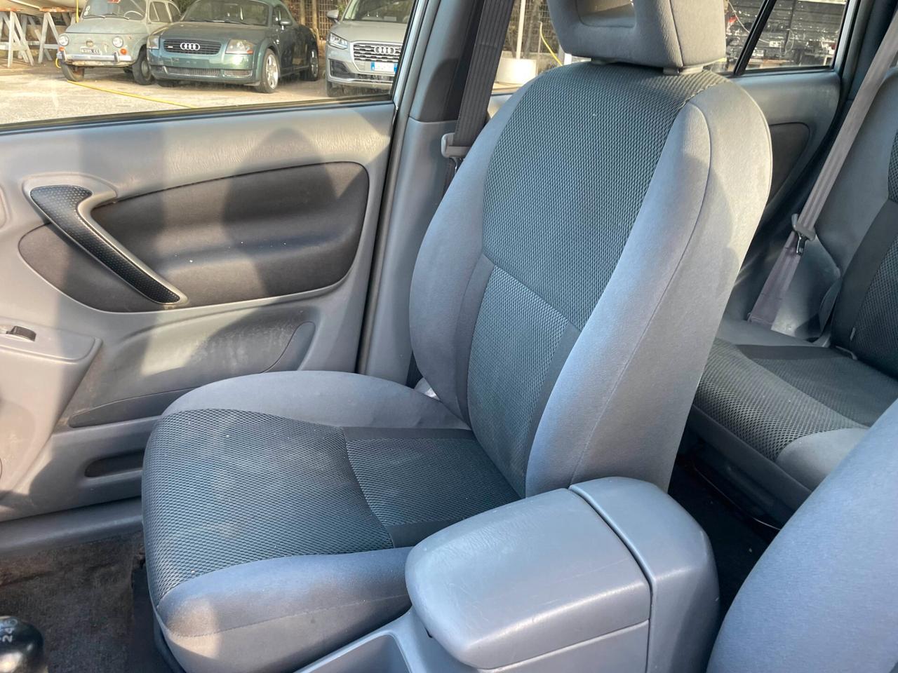 Toyota RAV 4 RAV4 2.0 Tdi D-4D cat 5 porte