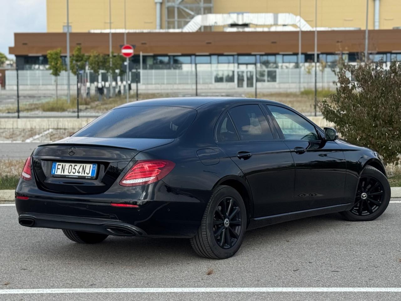 Mercedes-benz E 200 d Auto Premium Plus