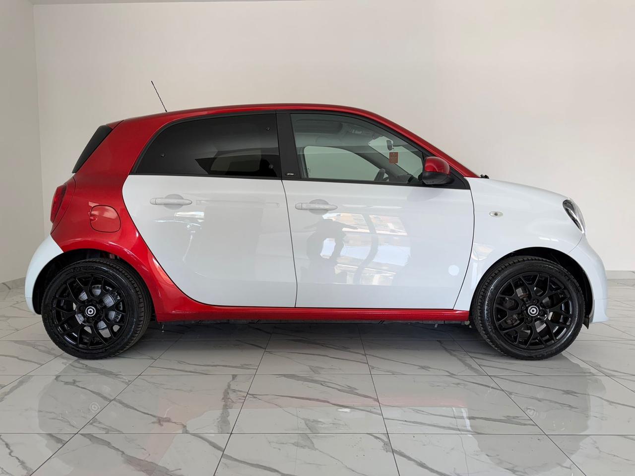 SMART FORFOUR PRIME ALLESTIMENTO BRABUS