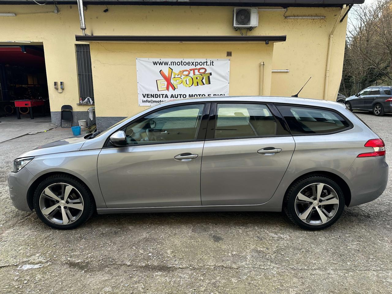 Peugeot 308 BlueHDi 115 S&S Allure