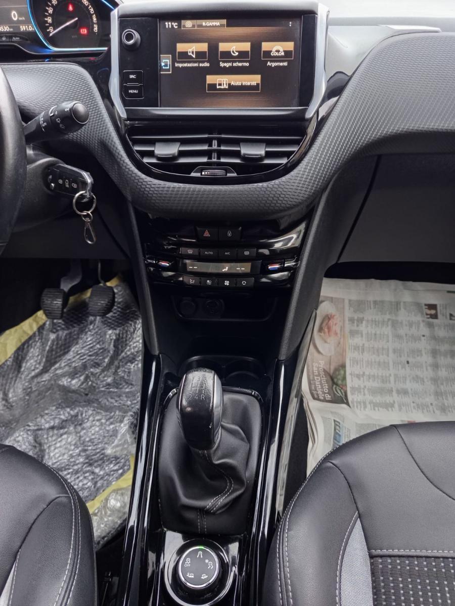 PEUGEOT 2008 BlueHDi 100 Allure - 2016