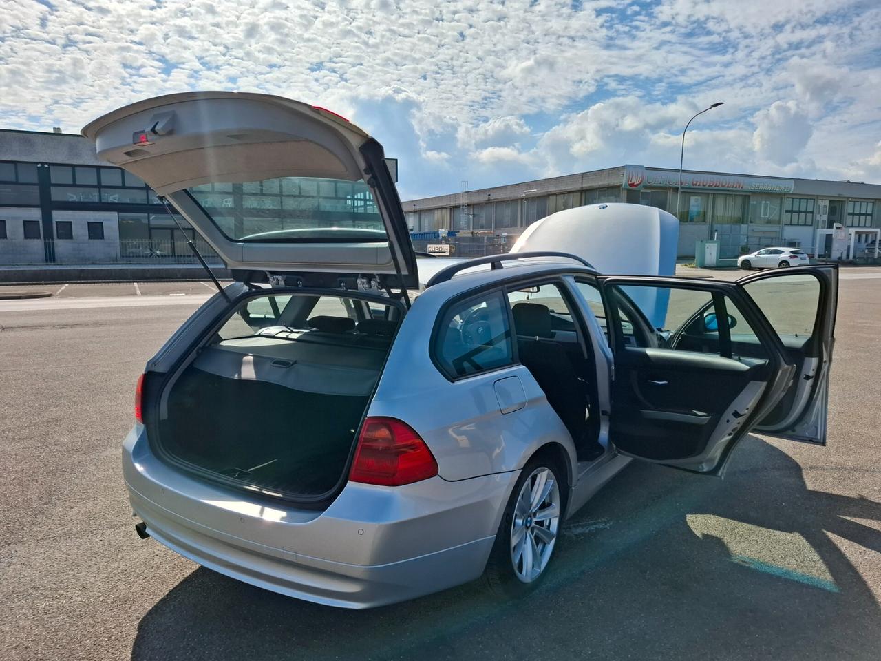 Bmw 320 320d cat Touring Attiva