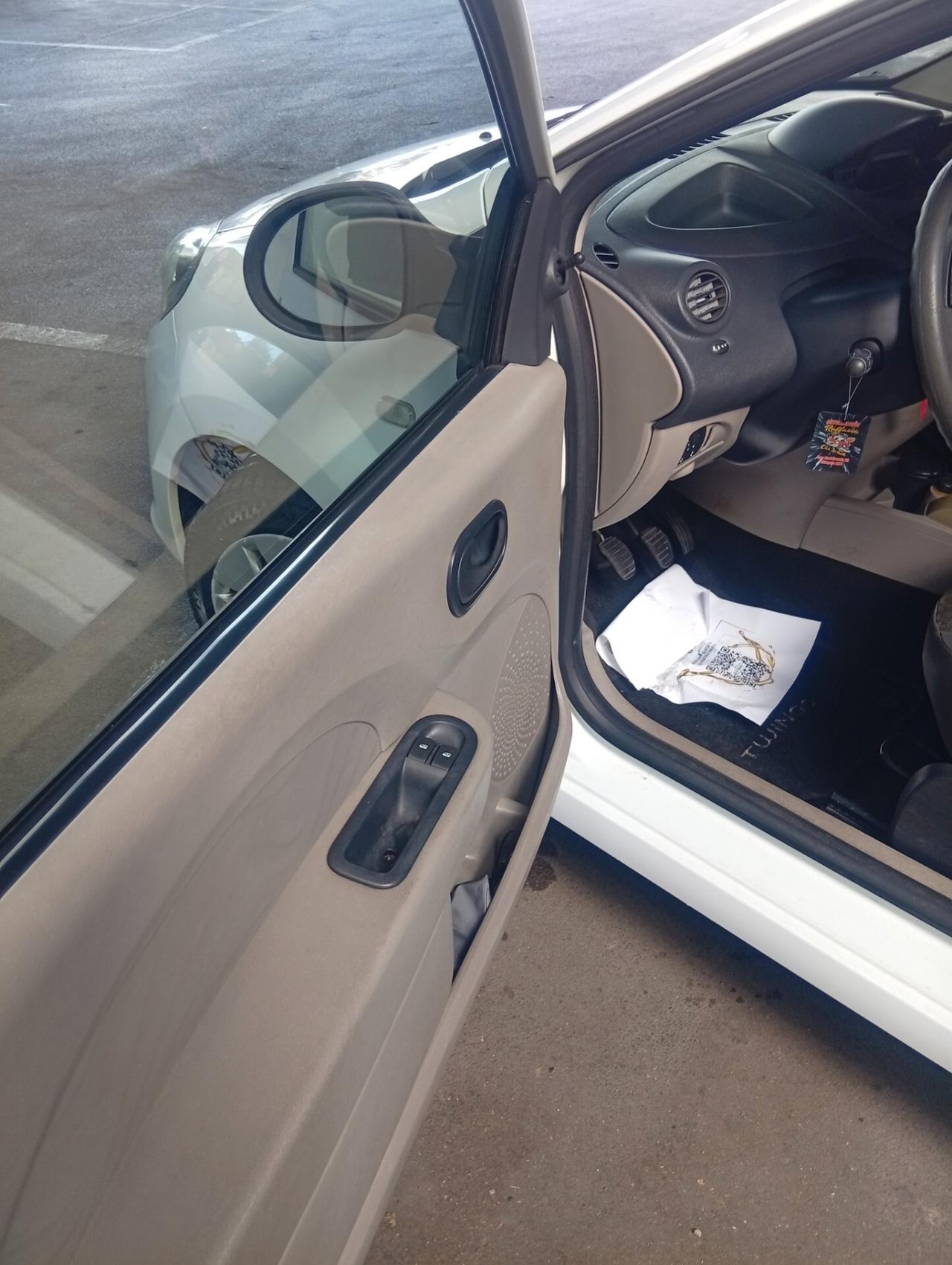 Renault Twingo 1.2 Sport & Sound