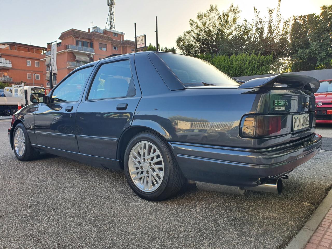 Ford Sierra 2.0i turbo 16V 4p. RS Cosworth RESTAURO TOTALE LEGGI DESCRIZIONE