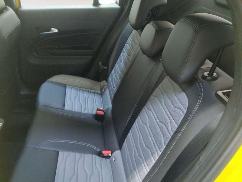 Jeep Avenger 1.2 turbo e-hybrid mhev Upland 4xe 145cv edct6