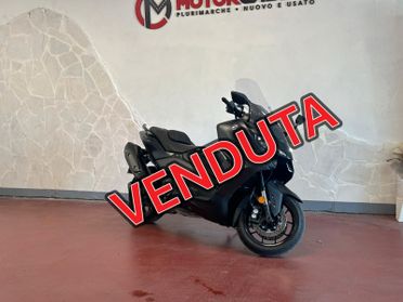 YAMAHA T-Max 560