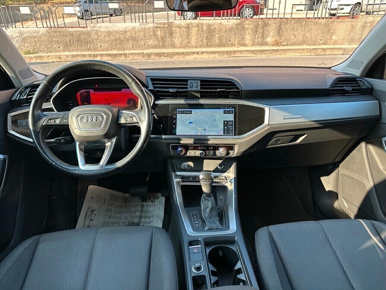 Audi Q3 35 2.0 Tdi 150CV S-tronic *Tetto Panoramico*