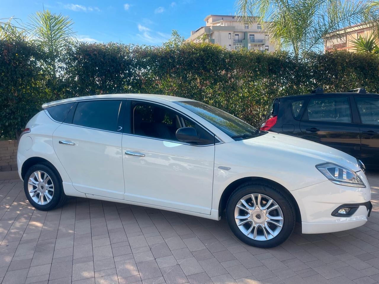 Lancia Delta 1.6"Finanziabile Senza Busta Paga"