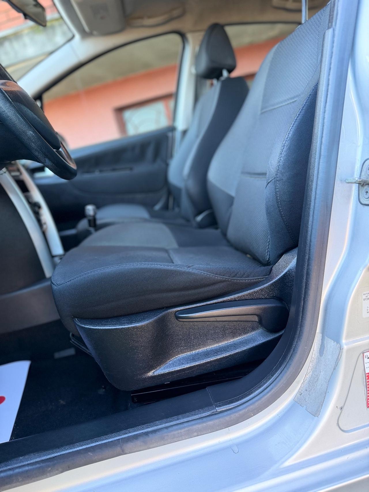 Peugeot 207 2012 1.4 8V 75CV 5p. ECO GPL OK NEOPATENTATI