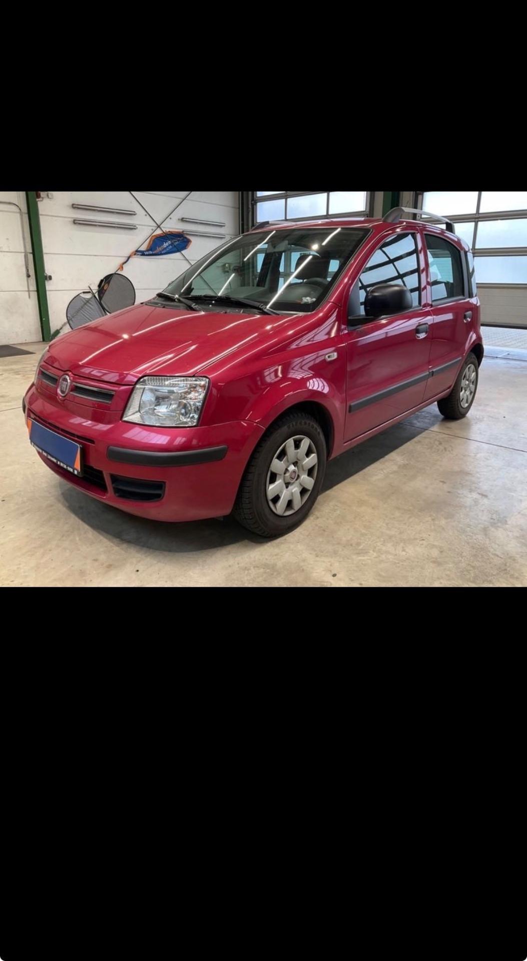FIAT PANDA 1.0 / 1.1 BENZINA – 2010 – SOLO 30.000 KM REALI – PARI AL NUOVO