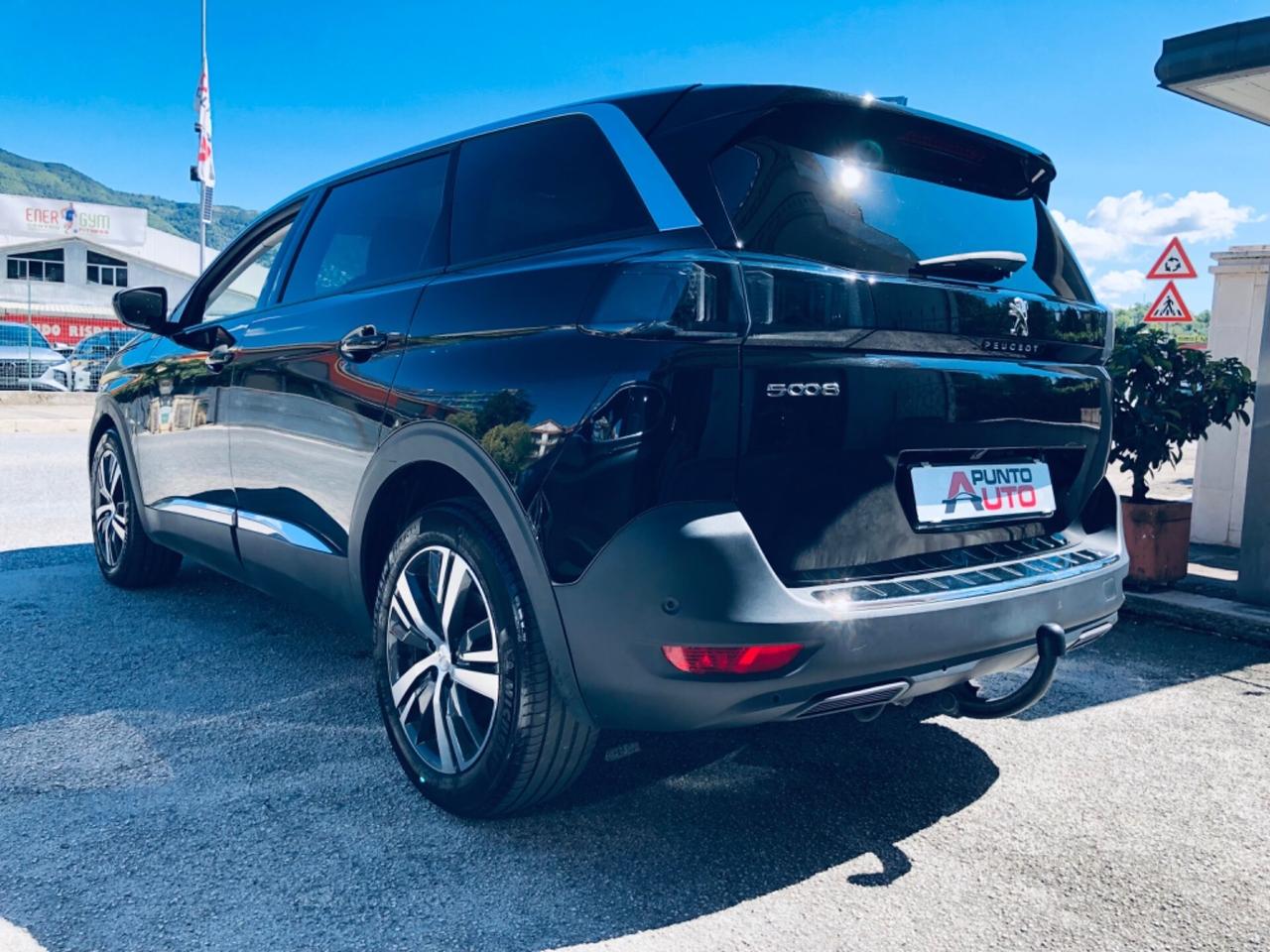 Peugeot 5008 BlueHDi 130 EAT8 Allure N1 AUTOCARRO