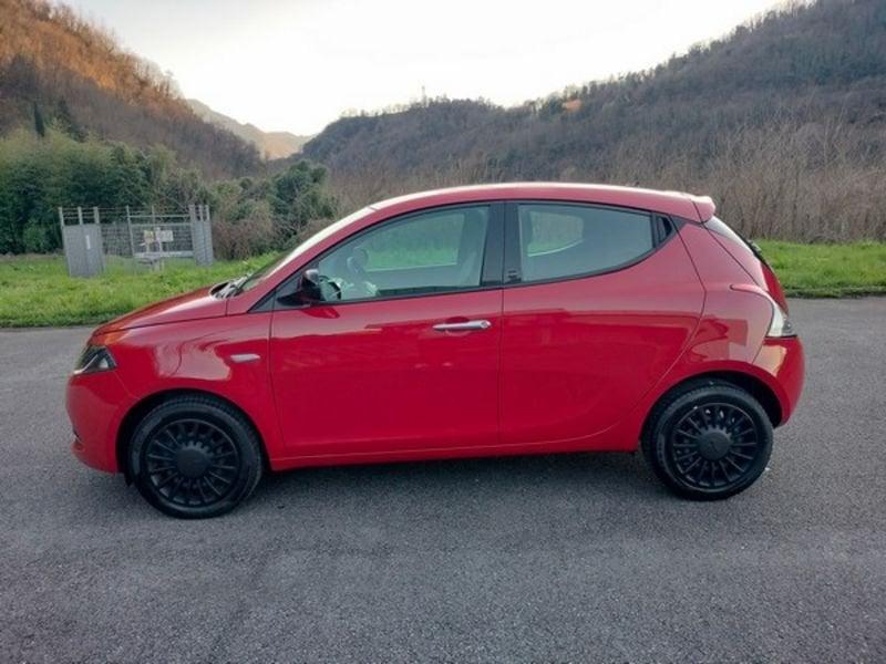 Lancia Ypsilon 1.0 FireFly 5 porte S&S Hybrid Silver