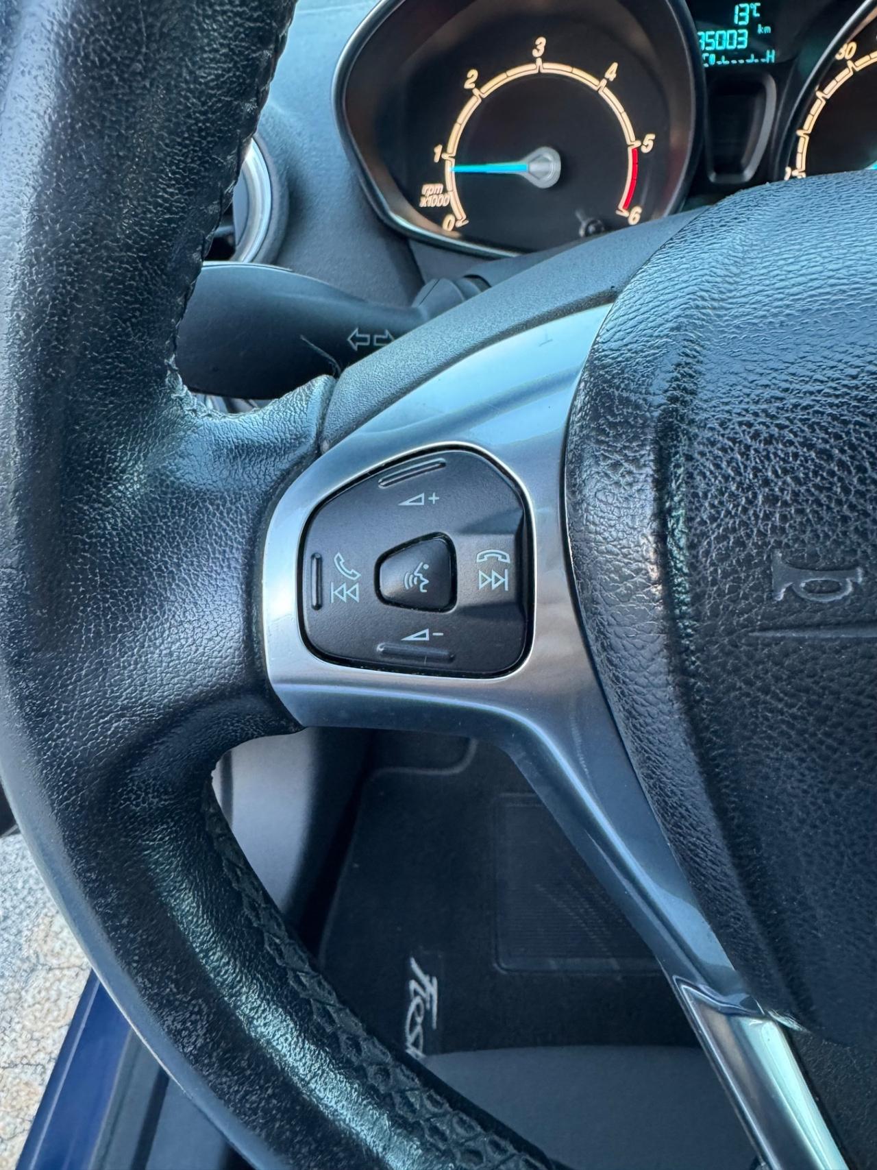 Ford Fiesta 1.5 TDCi POCHI CHILOMETRI