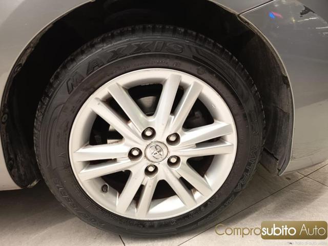 TOYOTA Prius 1.8 Active