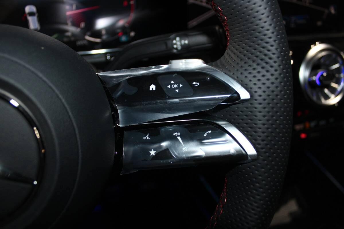 Mercedes Classe GLA 200 d AMG Line Premium auto Con TELECAMERA