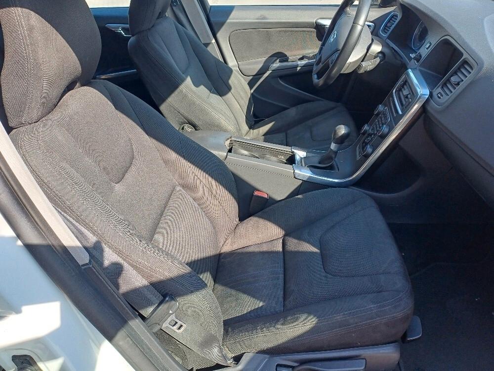 Volvo V60 1.6 D2 Summum con Problemi al motore