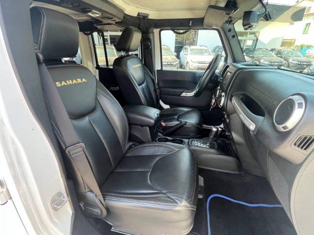 JEEP Wrangler Unlimited 2.8 CRD DPF Sahara Auto