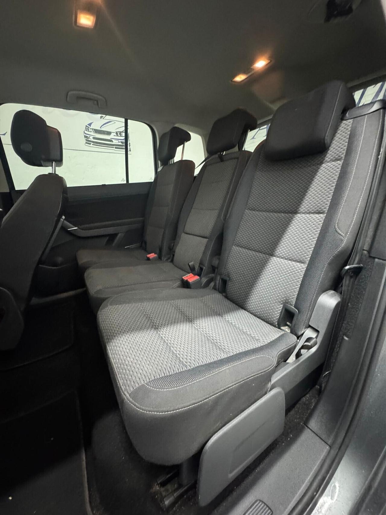 Volkswagen Touran 1.6 TDI 115 CV SCR DSG Executive BlueMotion Tech.