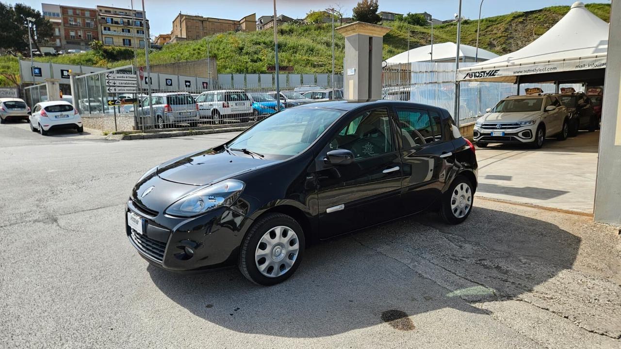 Renault Clio 1.2 75cv 5 porte Yahoo!