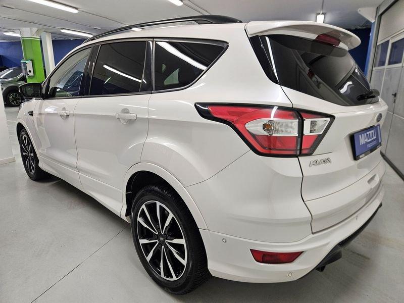 Ford Kuga 1.5 TDCi 120CV Powershift S&S 2WD ST-Line