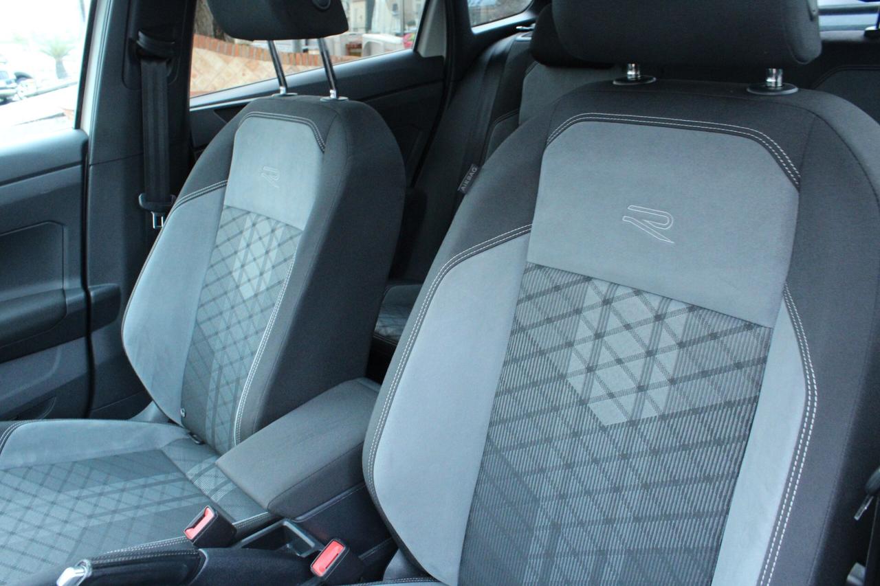 Volkswagen Taigo 1.0 TSI 110 CV DSG R-Line