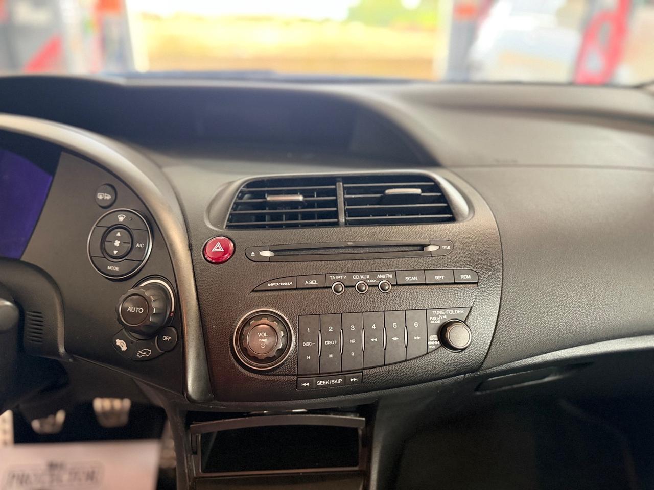 Honda Civic 011 1.4 i-VTEC 5p. Elegance NEOPATENTATI