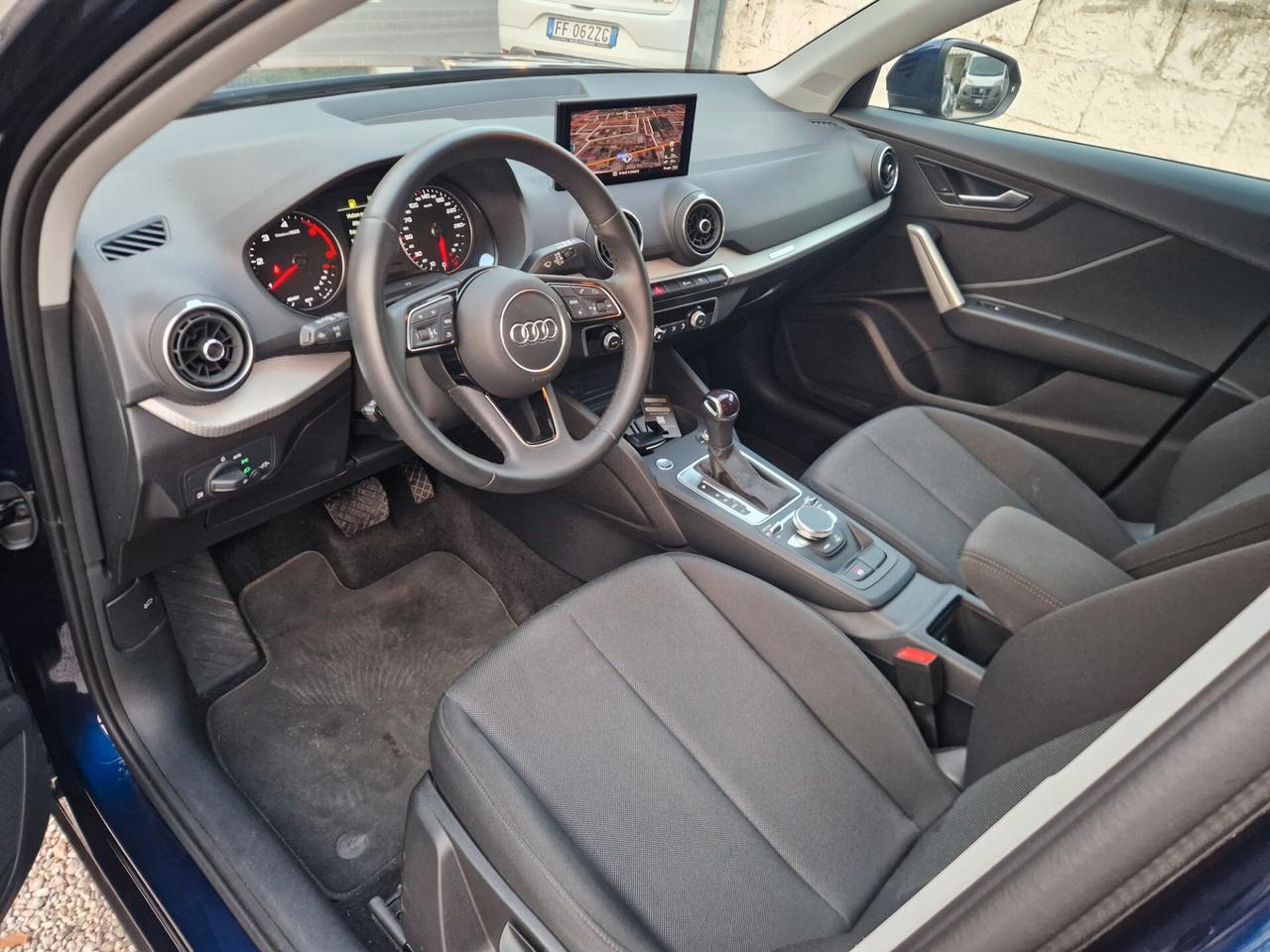Audi Q2 30 TDI S tronic Business Advanced