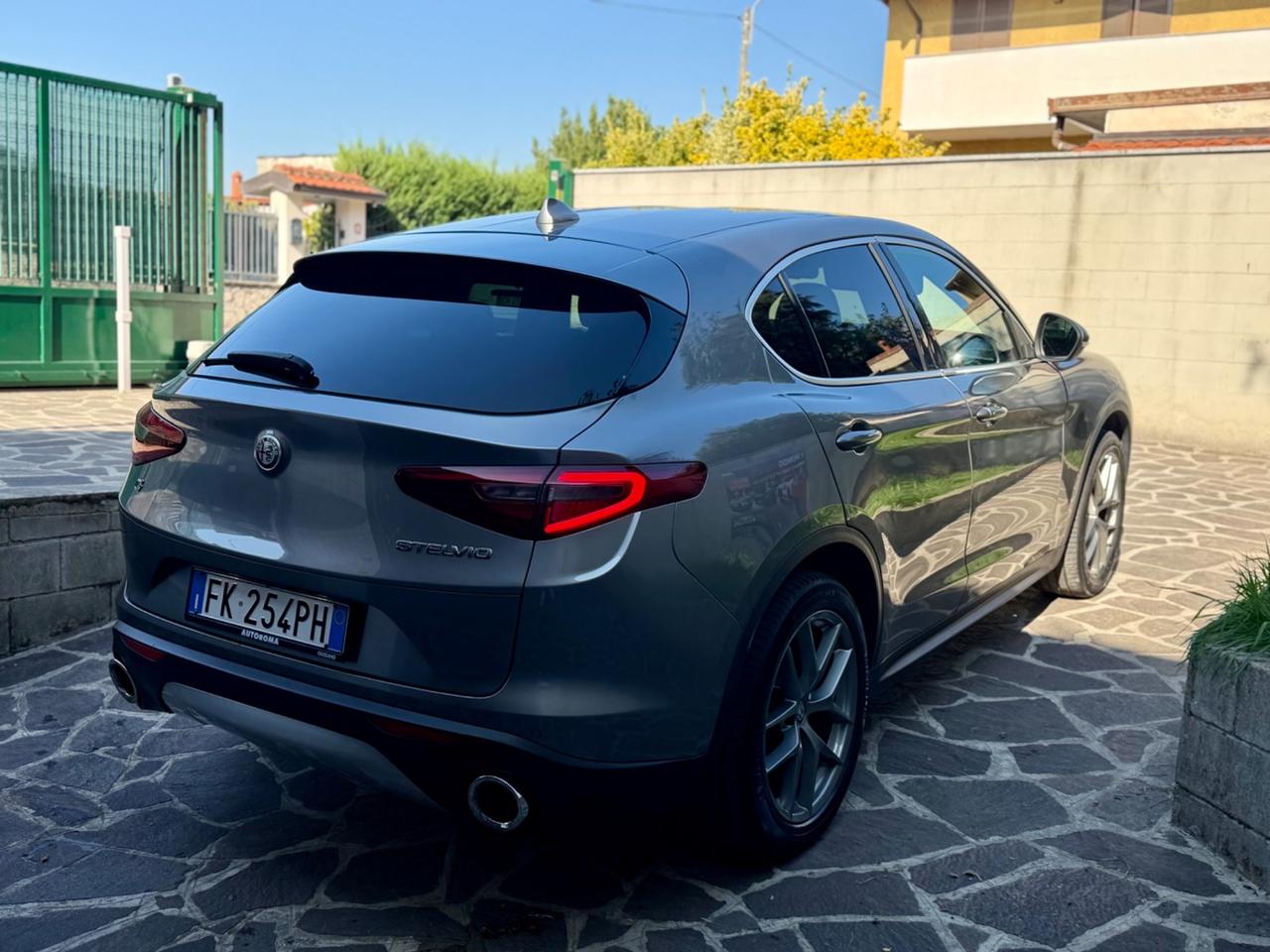 Alfa Romeo Stelvio 2.0 Turbo 280 CV AT8 Q4 First Edition garanzia 12 mesi