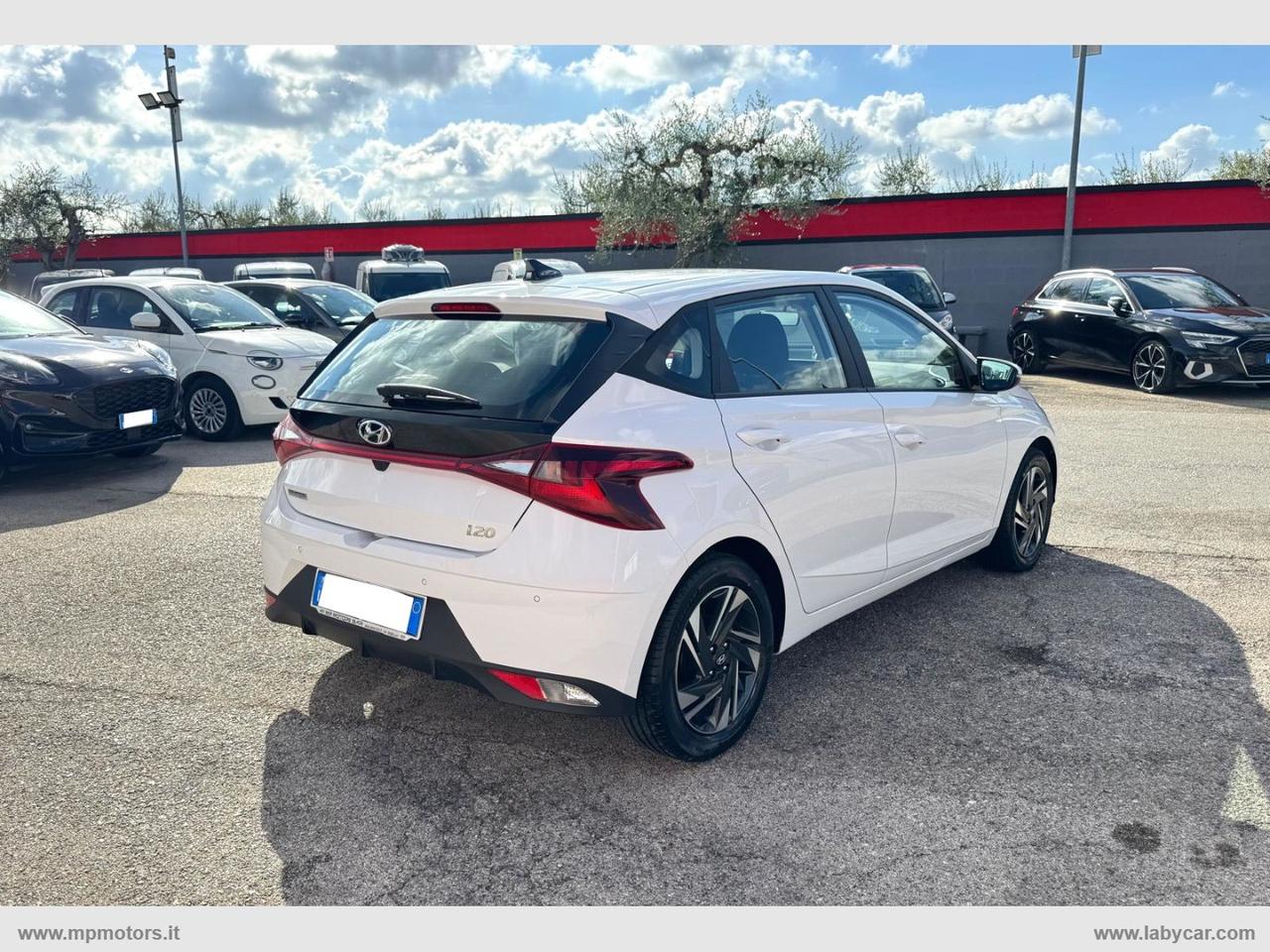 HYUNDAI i20 CONNECTLINE 1.2 MPI 84CV
