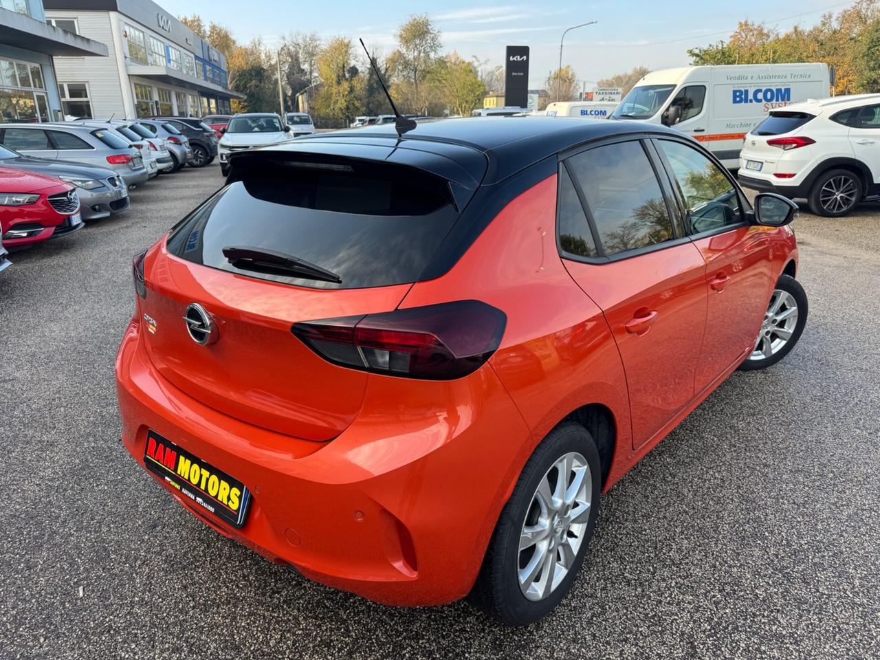 Opel Corsa 1.2 Design & Tech Bi-Color Neopatentati