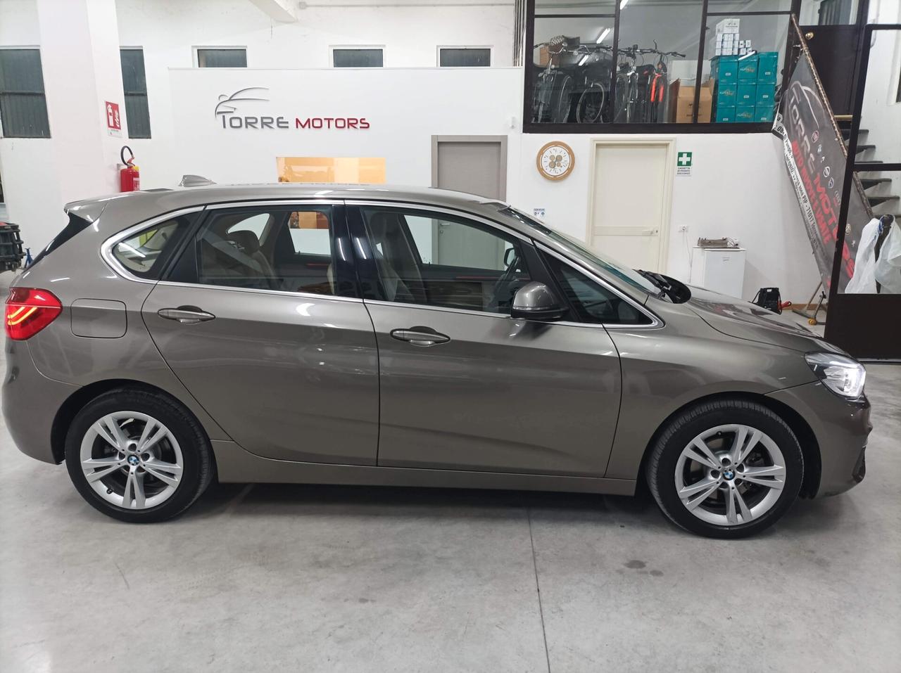 Bmw 2er Active Tourer 218d CV150 Active Tourer Luxury