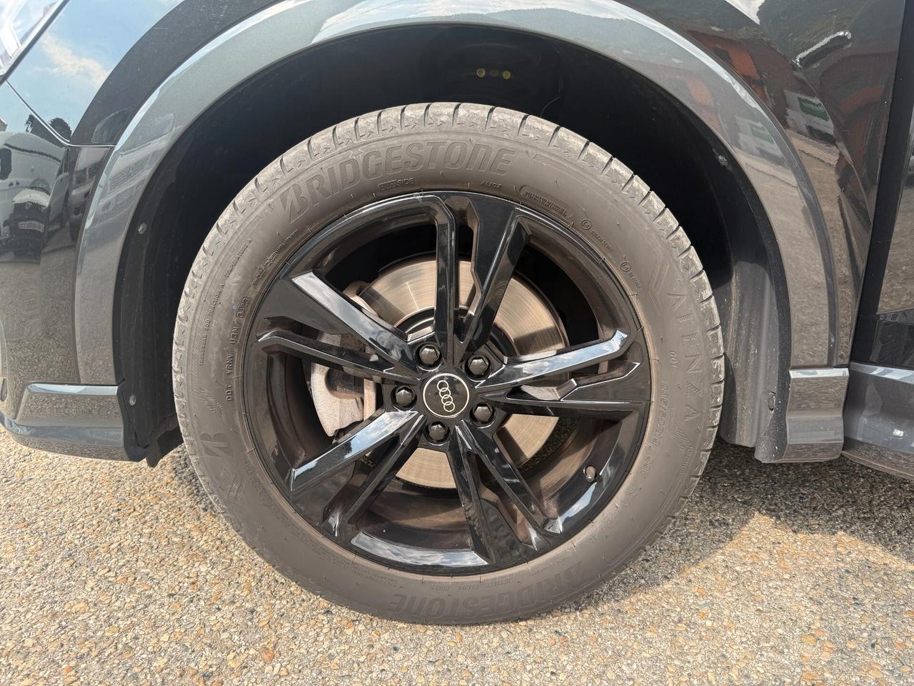 Audi Q3 45 TFSI e S tronic line edition